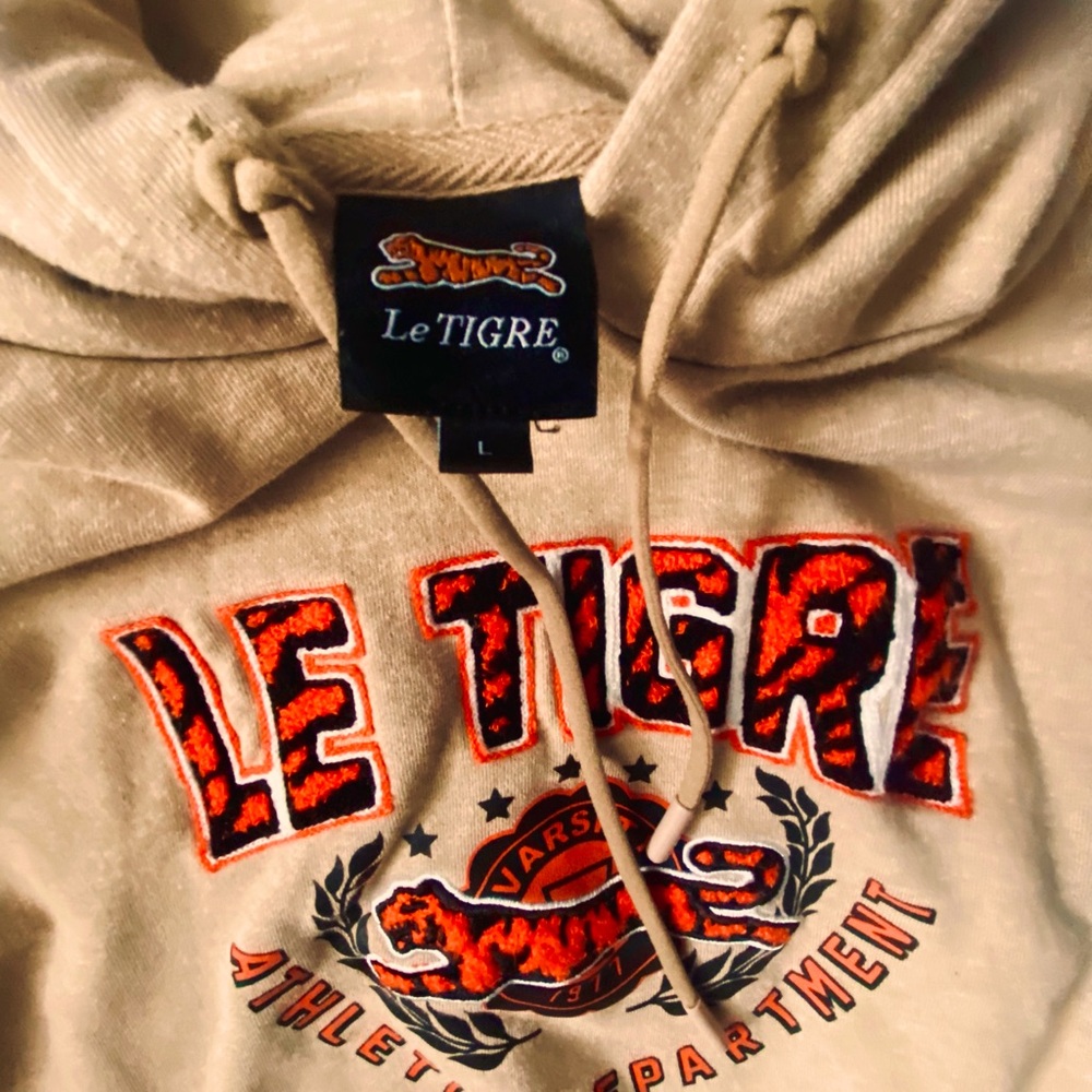 Le Tigre Sweatshirt hoodie & matching jogger set